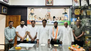 Politics News (1)