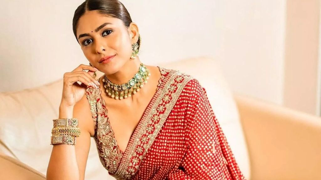 mrunal thakur net worth