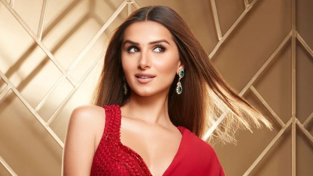 Tara Sutaria net worth