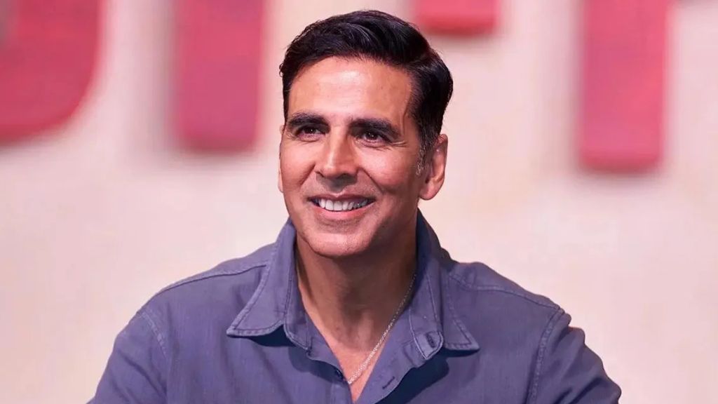 akshay kumar income