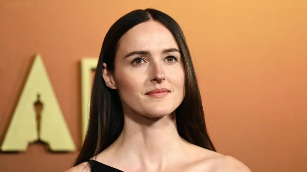 renate reinsve beauty